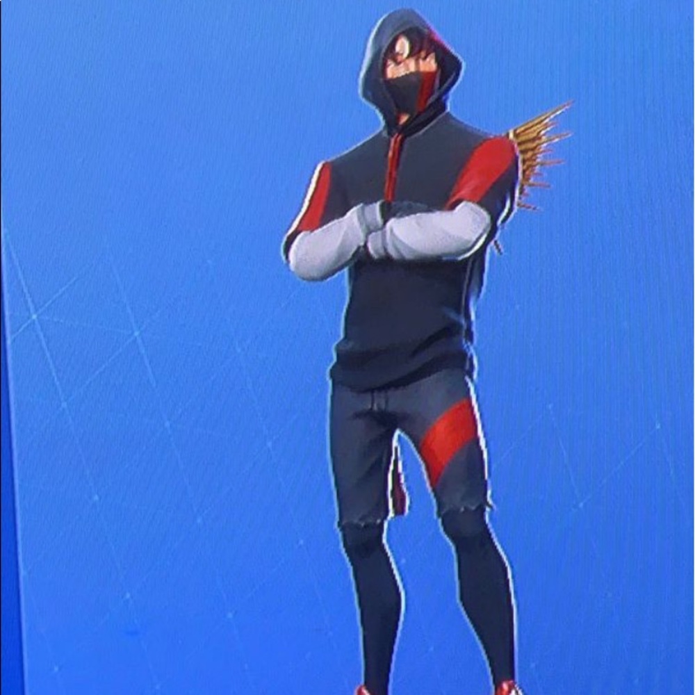 Ikonik skin!!! and other skins...stacked account